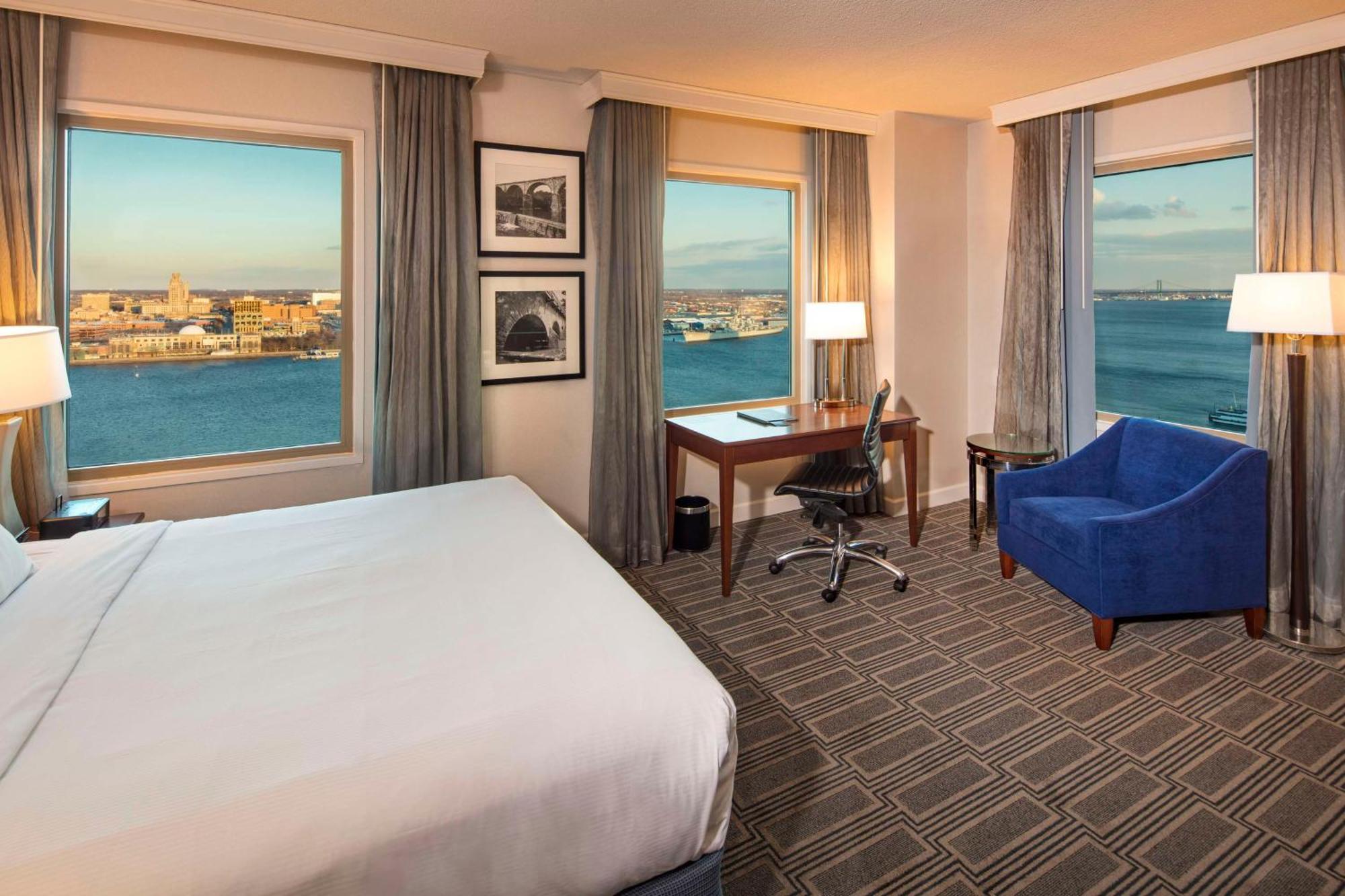 Отель Hilton Philadelphia At Penn'S Landing Экстерьер фото