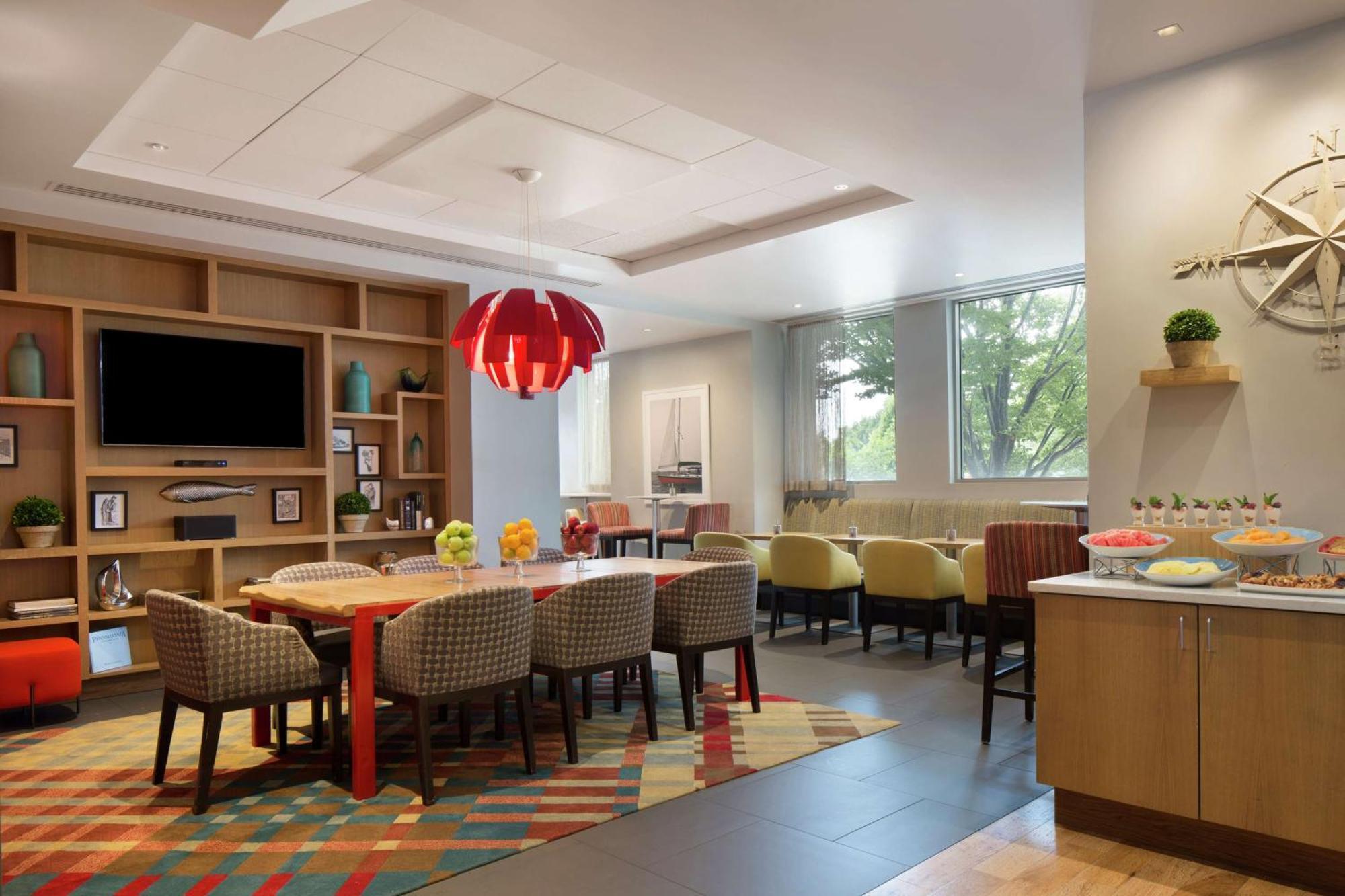 Отель Hilton Philadelphia At Penn'S Landing Экстерьер фото