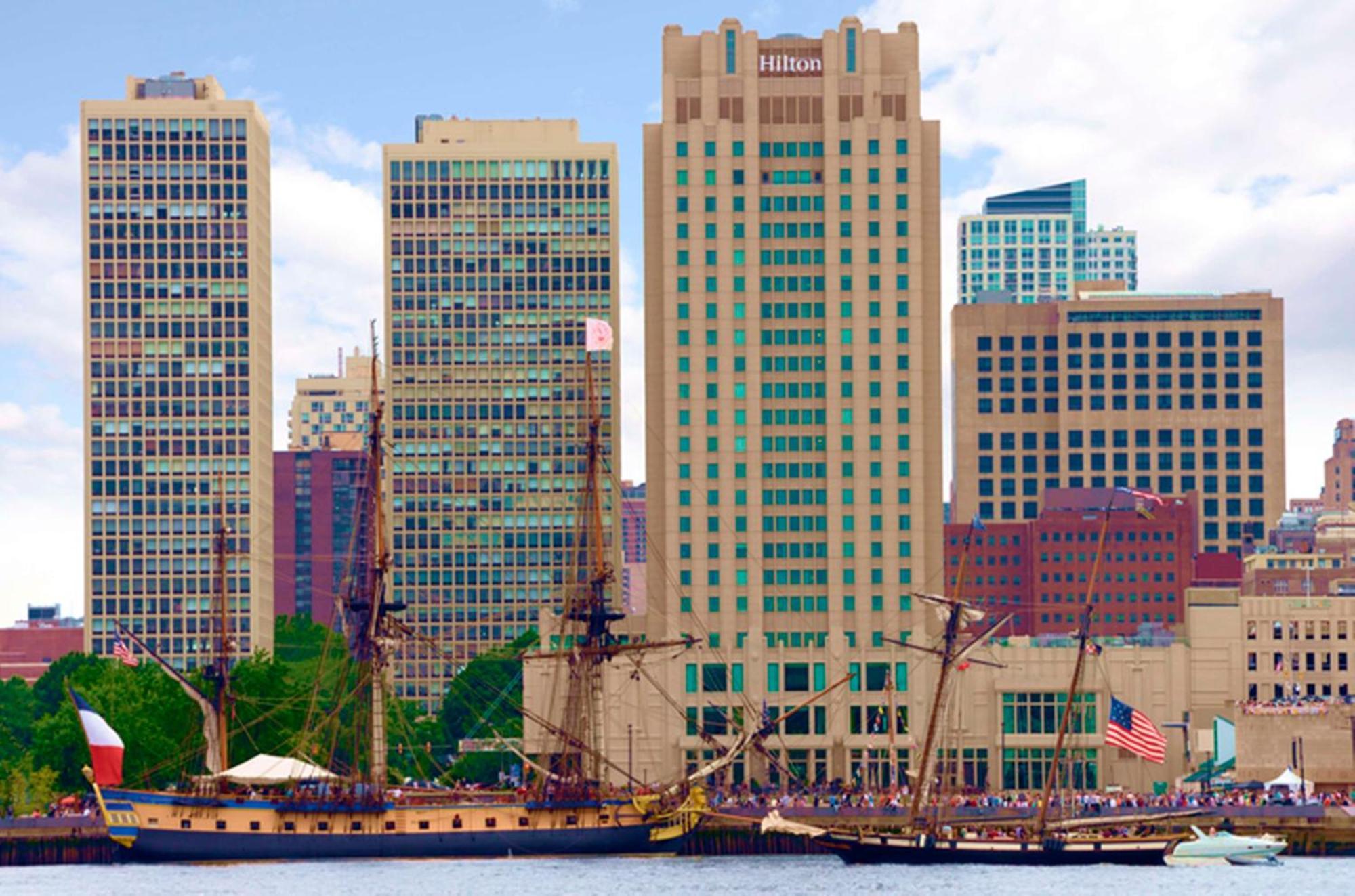 Отель Hilton Philadelphia At Penn'S Landing Экстерьер фото